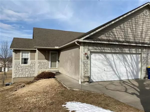 Tonganoxie, KS 66086,2025 Rock Creek CT