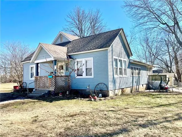 Nevada, MO 64772,228 E Sycamore ST