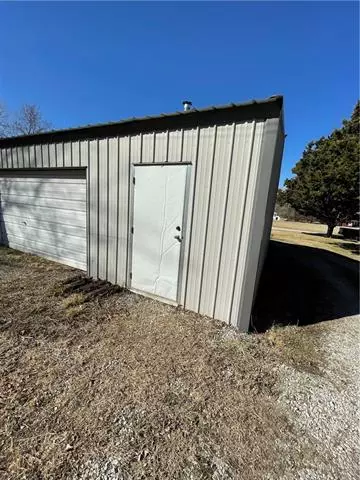 Mound City, KS 66056,81 Meadow View DR