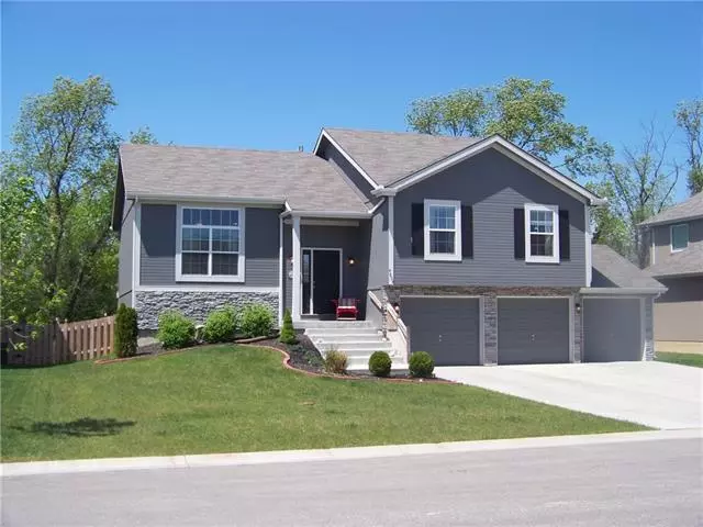 Leavenworth, KS 66048,4804 Park LN