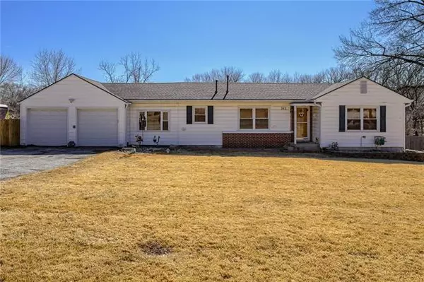 303 NORTON AVE, Liberty, MO 64068