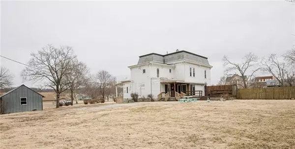 Mound City, KS 66056,506 Spruce ST