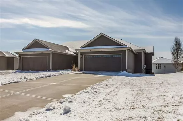 14123 Amanda LN, Basehor, KS 66007