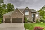 8139 Clearwater DR, Parkville, MO 64152