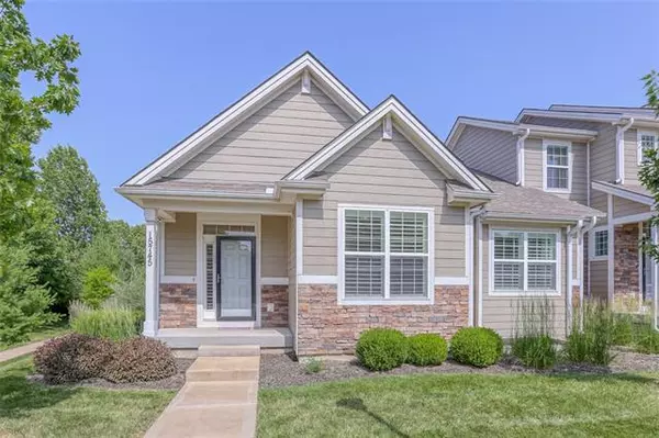 15745 FOSTER ST, Overland Park, KS 66223