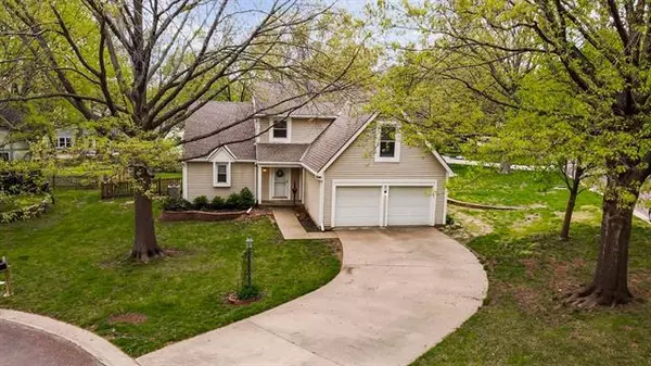 11539 Rosehill RD, Overland Park, KS 66210