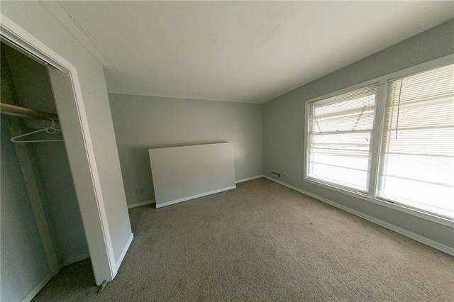 Warrensburg, MO 64093,701 S Holden ST