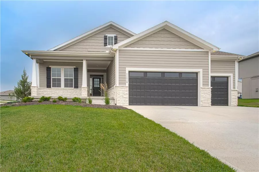 11410 Bluestem DR, Kearney, MO 64060