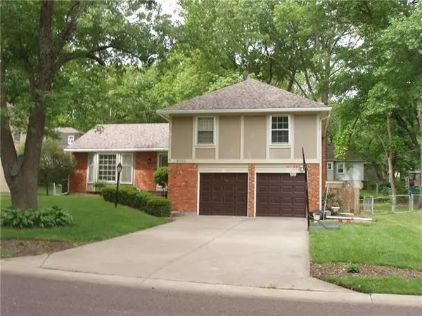 9708 SLATER LN, Overland Park, KS 66212