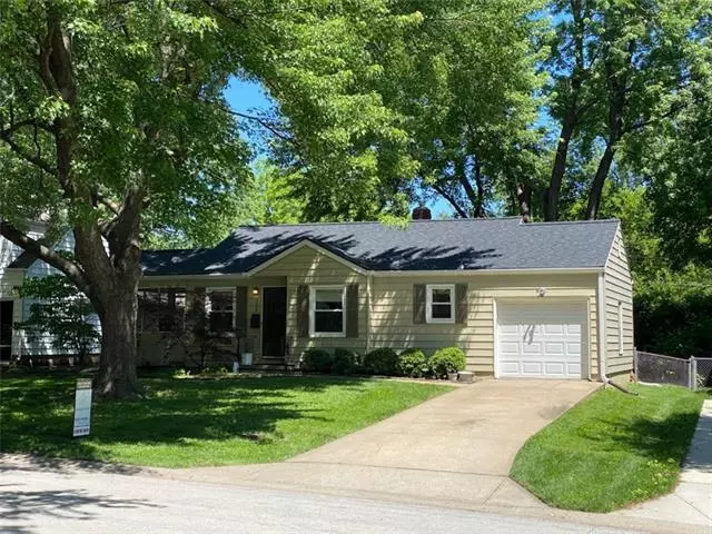 2304 W 73rd ST, Prairie Village, KS 66208