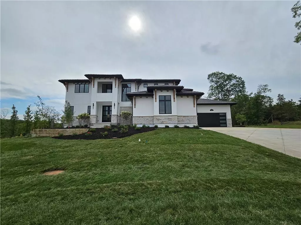 Lenexa, KS 66220,21323 W 93rd CT