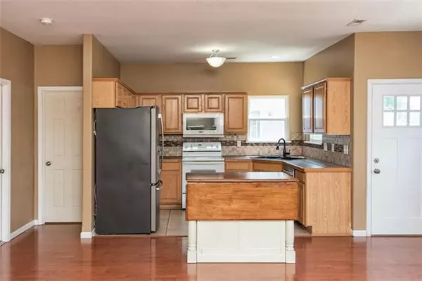 Lawrence, KS 66044,1833 Villo Woods CT