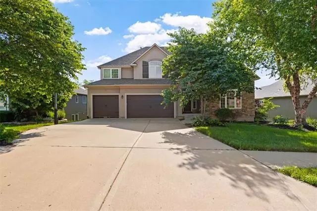 Shawnee, KS 66226,6933 Meadowlark LN