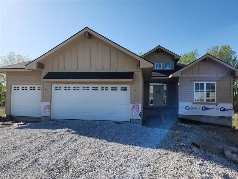 14558 Aurora LN, Basehor, KS 66007