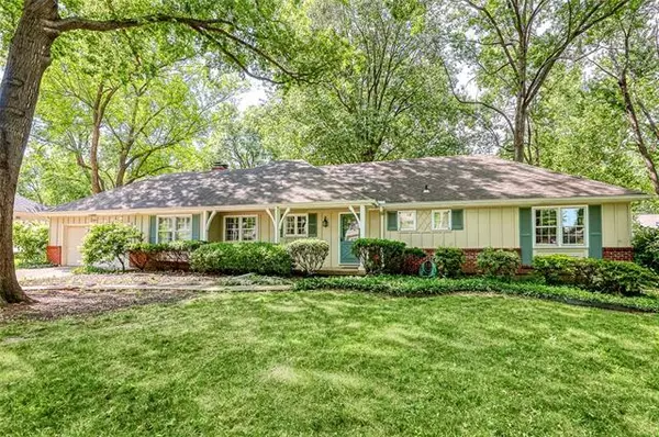 3509 W 92nd ST, Leawood, KS 66206