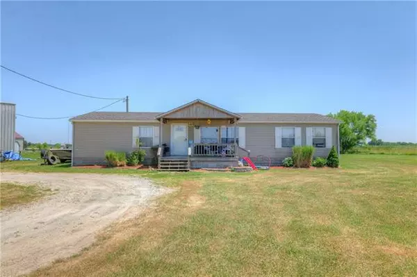 4160 SE Bison DR, Baxter Springs, KS 66713