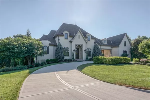 Parkville, MO 64152,7065 NW Scenic DR