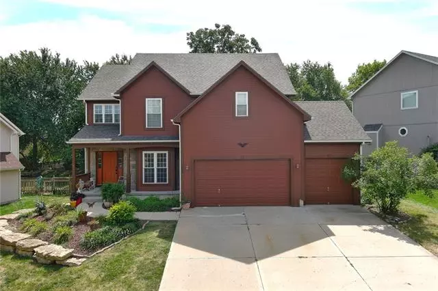 297 Ash LN, Lansing, KS 66043