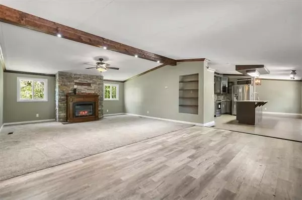 Pleasanton, KS 66075,903 Magnolia ST