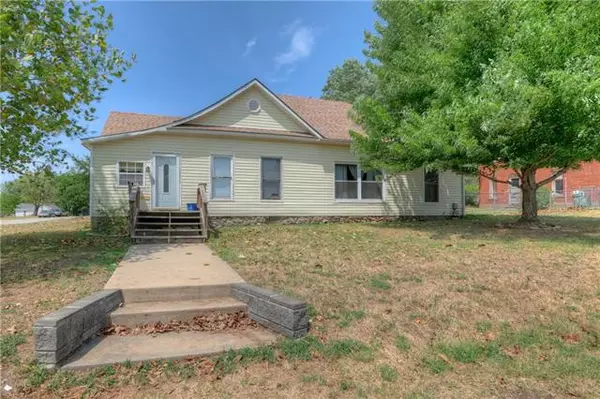 317 W 12th ST, Galena, KS 66739