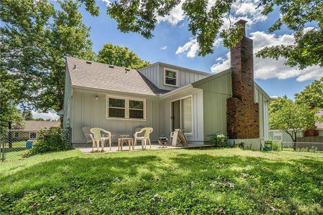 Lenexa, KS 66215,12422 W 101st TER
