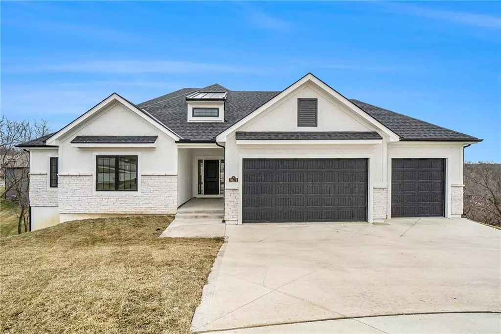 Parkville, MO 64152,9871 Promenade DR