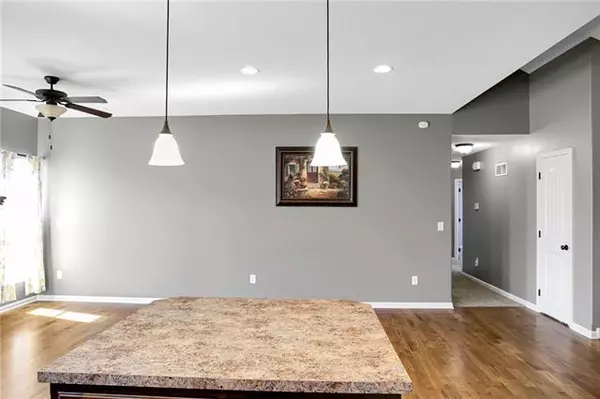 Greenwood, MO 64034,903 BELLFLOWER LN