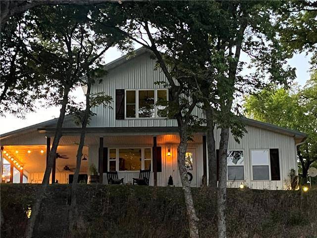 1118 Wellman RD, Lawrence, KS 66044