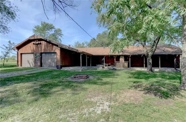 Trimble, MO 64492,8244 SW 223rd ST