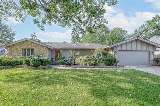 7507 W 99th ST, Overland Park, KS 66212