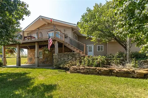 9531 Trail RD, Meriden, KS 66512