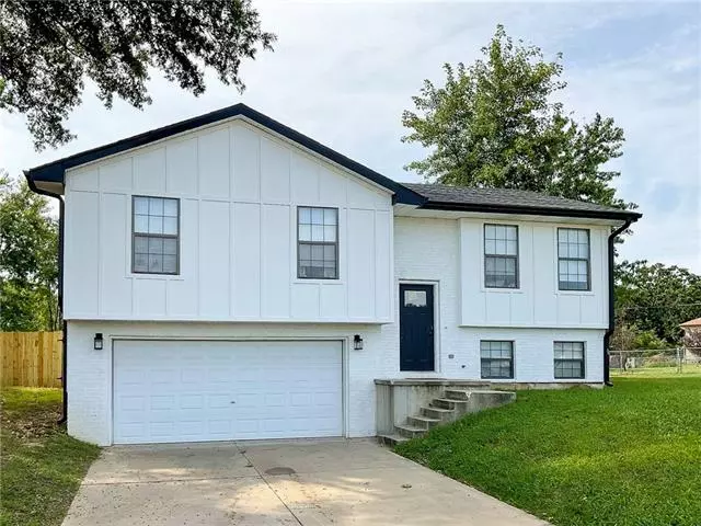 1290 E 40th Street TER, Sedalia, MO 65301