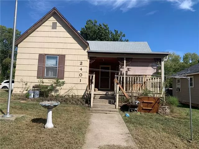 2401 S 12th TER, Kansas City, KS 66103