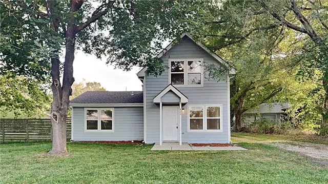 Lawrence, KS 66044,832 Maple ST