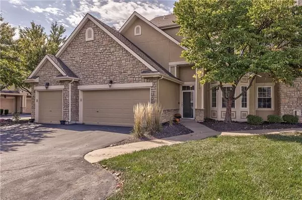 Overland Park, KS 66085,4502 W 159th TER #210