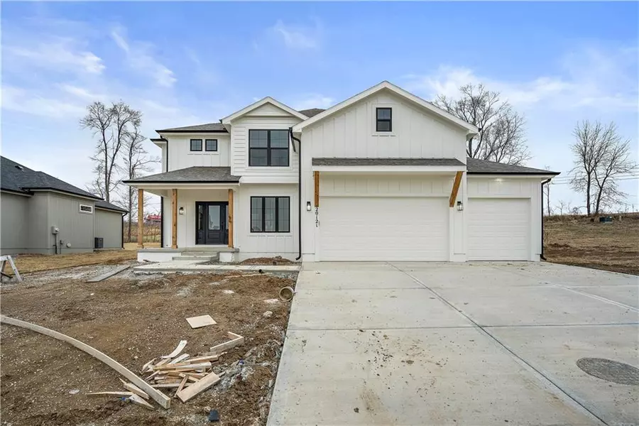 20121 Cider CT, Weston, MO 64098