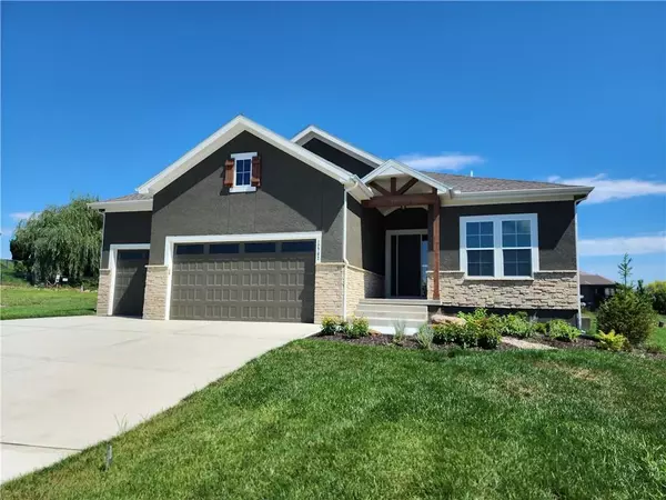 12702 W 171st TER, Overland Park, KS 66221