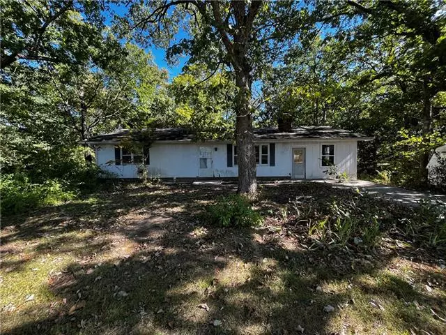 25920 Duran Creek AVE, Warsaw, MO 65355