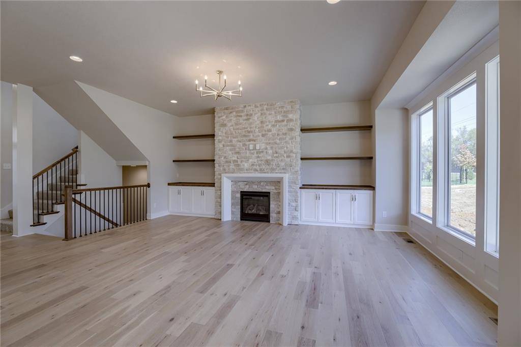 Overland Park, KS 66013,18241 Earnshaw ST