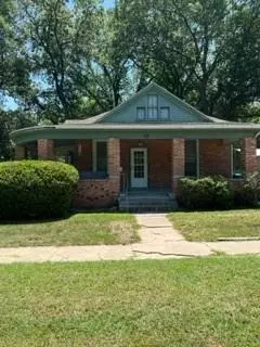 119 W Hall AVE, Burlingame, KS 66413