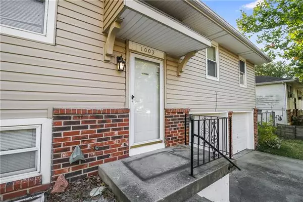 Buckner, MO 64016,1003 Barley LN