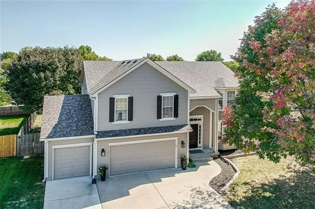 2424 NE 2nd TER, Blue Springs, MO 64014