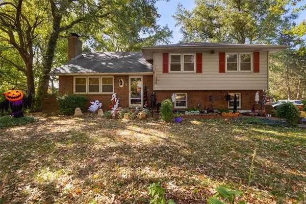 11412 Sunnyslope DR, Kansas City, MO 64134