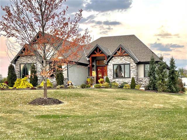 19835 Canterbury ST, Stilwell, KS 66085