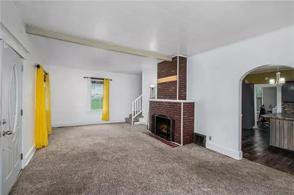 St Joseph, MO 64507,3320 Seneca ST