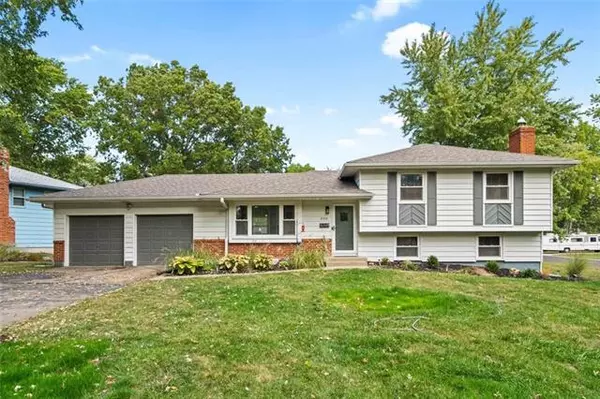 300 Airway LN, Belton, MO 64012