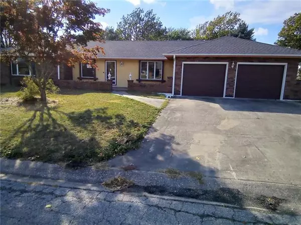 302 S Sunset Hills TER, Concordia, MO 64020