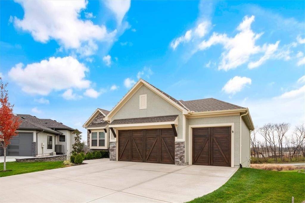 Lenexa, KS 66227,8841 FREEDOM ST