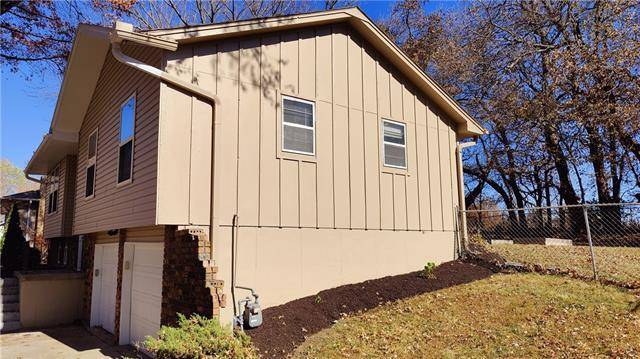 Kearney, MO 64060,1105 Geneva ST