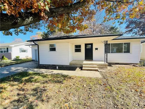 210 Goode AVE, Columbus, KS 66725